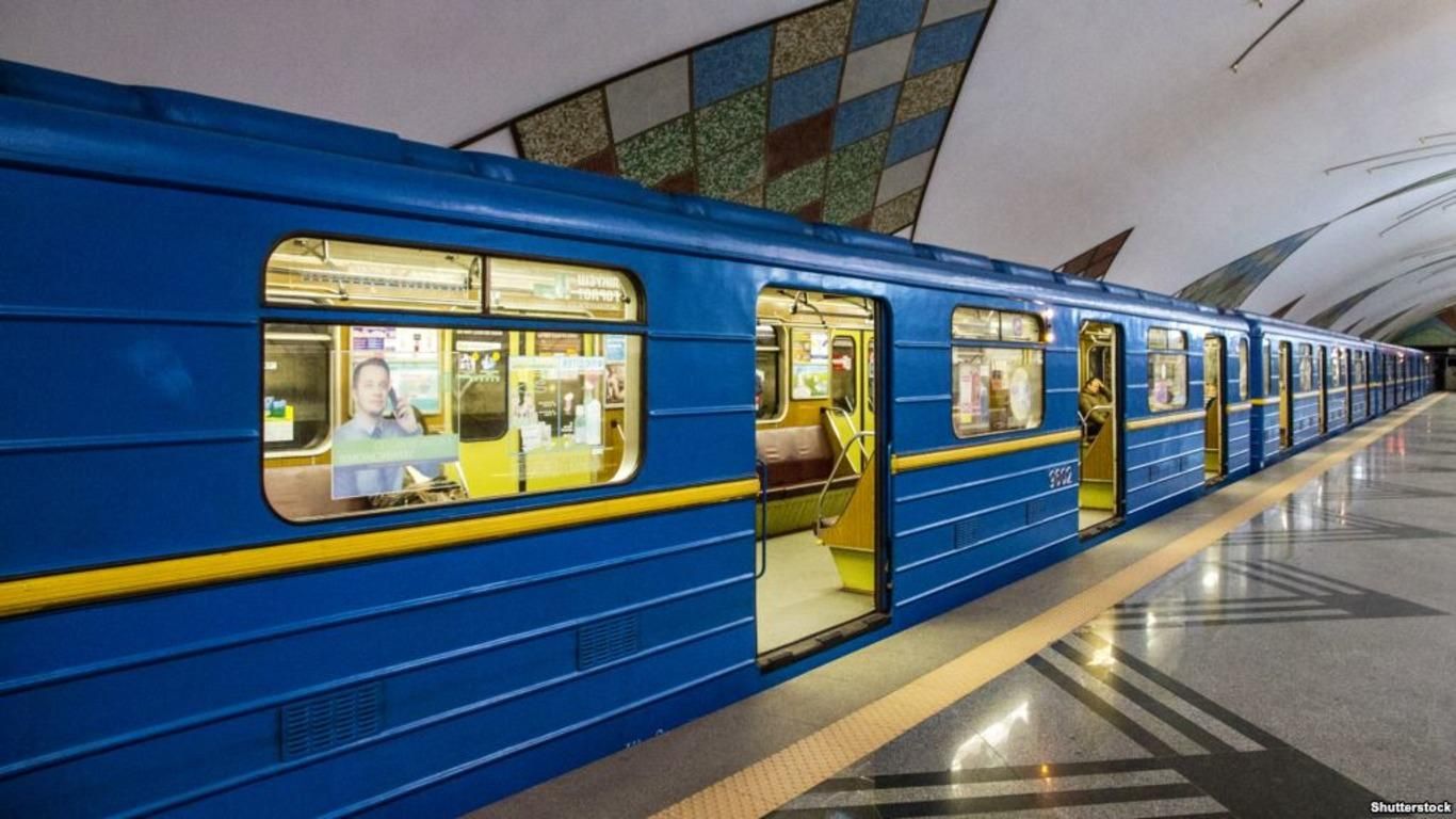 Зі столичного метро назавжди зникнуть жетони: коли очікувати та як платити Зі столичного метро назавжди зникнуть жетони: коли очікувати та як платити