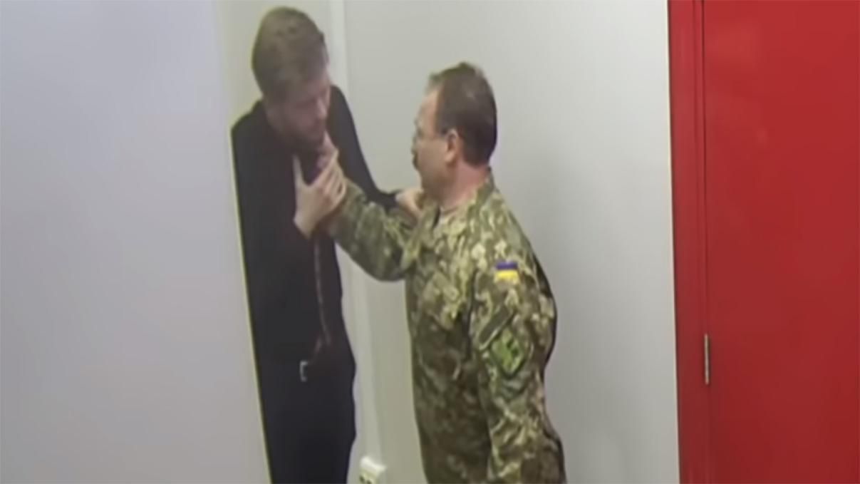 Опальный Барна начал потасовку с представителем команды Зеленского на украинском канале: видео