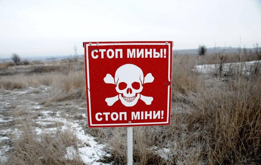 Під час розмінування "сірої зони" на Донеччині стався вибух: загинув український сапер Під час розмінування "сірої зони" на Донеччині стався вибух: загинув український сапер