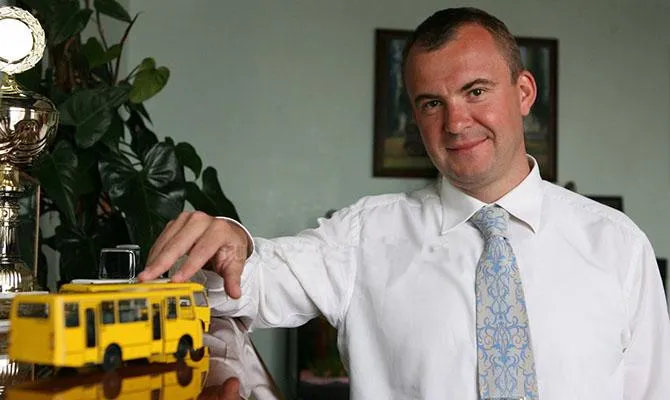 Тривалий час Олег Гладковський був президентом корпорації Тривалий час Олег Гладковський був президентом корпорації