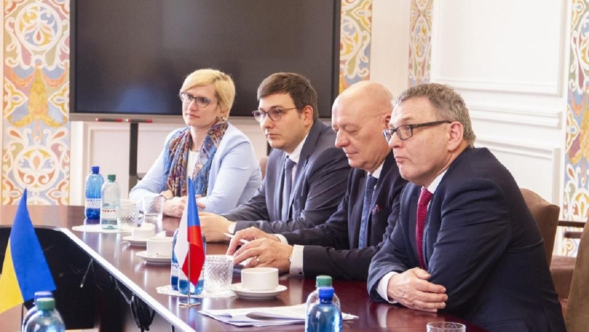 Чехия поддержала Украину и призвала усилить объединения международного сообщества