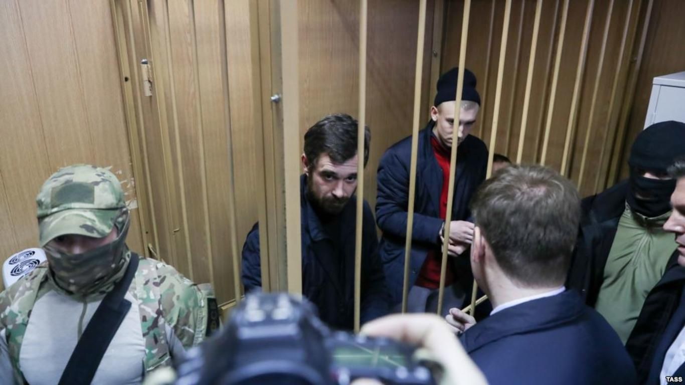 Російські правозахисники визнали українських моряків військовополоненими