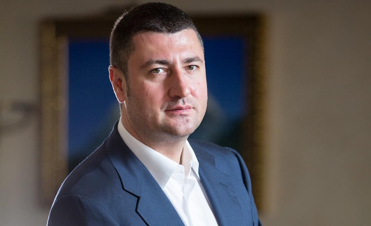 Олег Бахматюк заявляє, що бореться за банк заради справедливості Олег Бахматюк заявляє, що бореться за банк заради справедливості