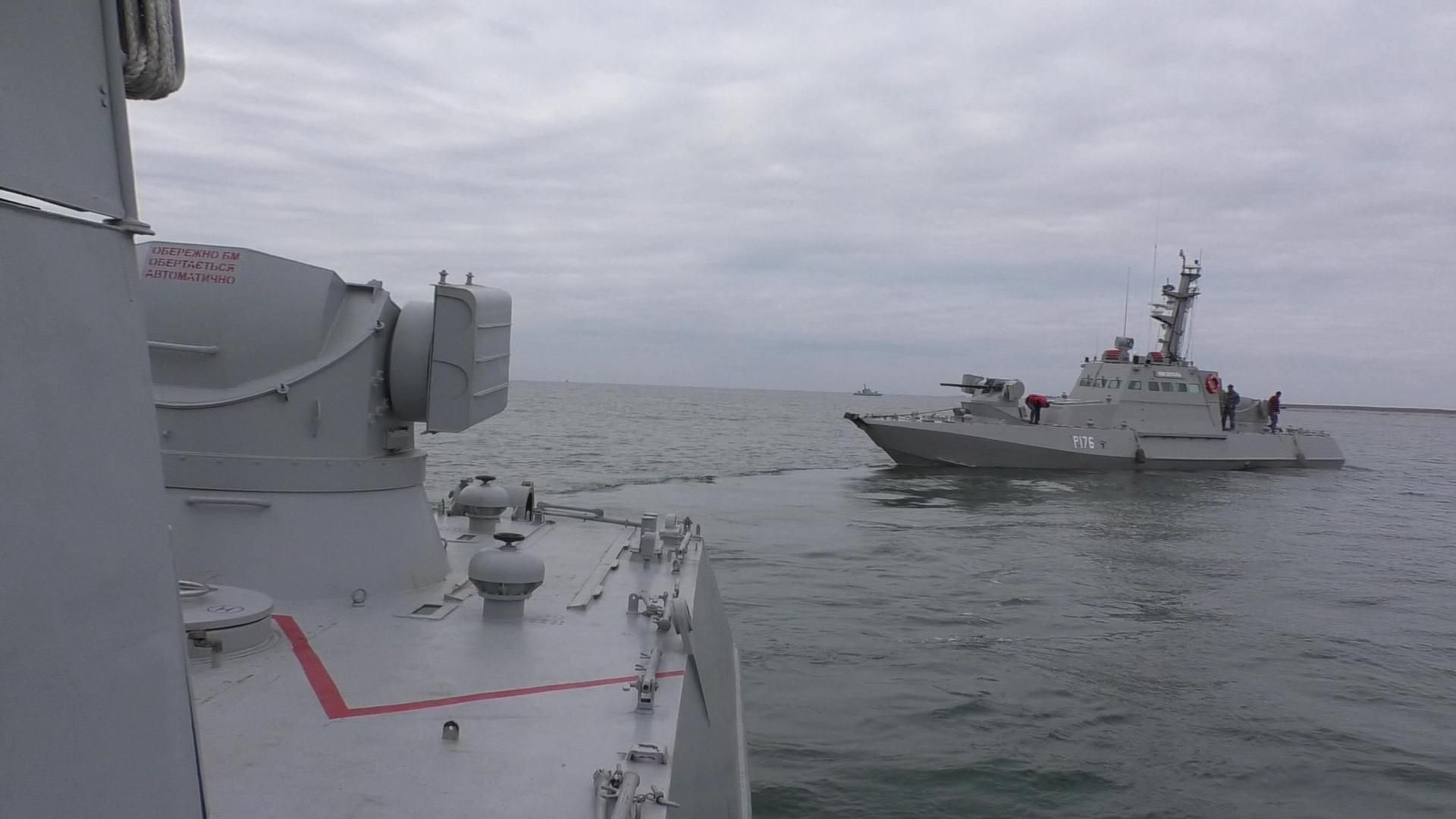 РФ "пригрозила" війною через українські кораблі на Азові