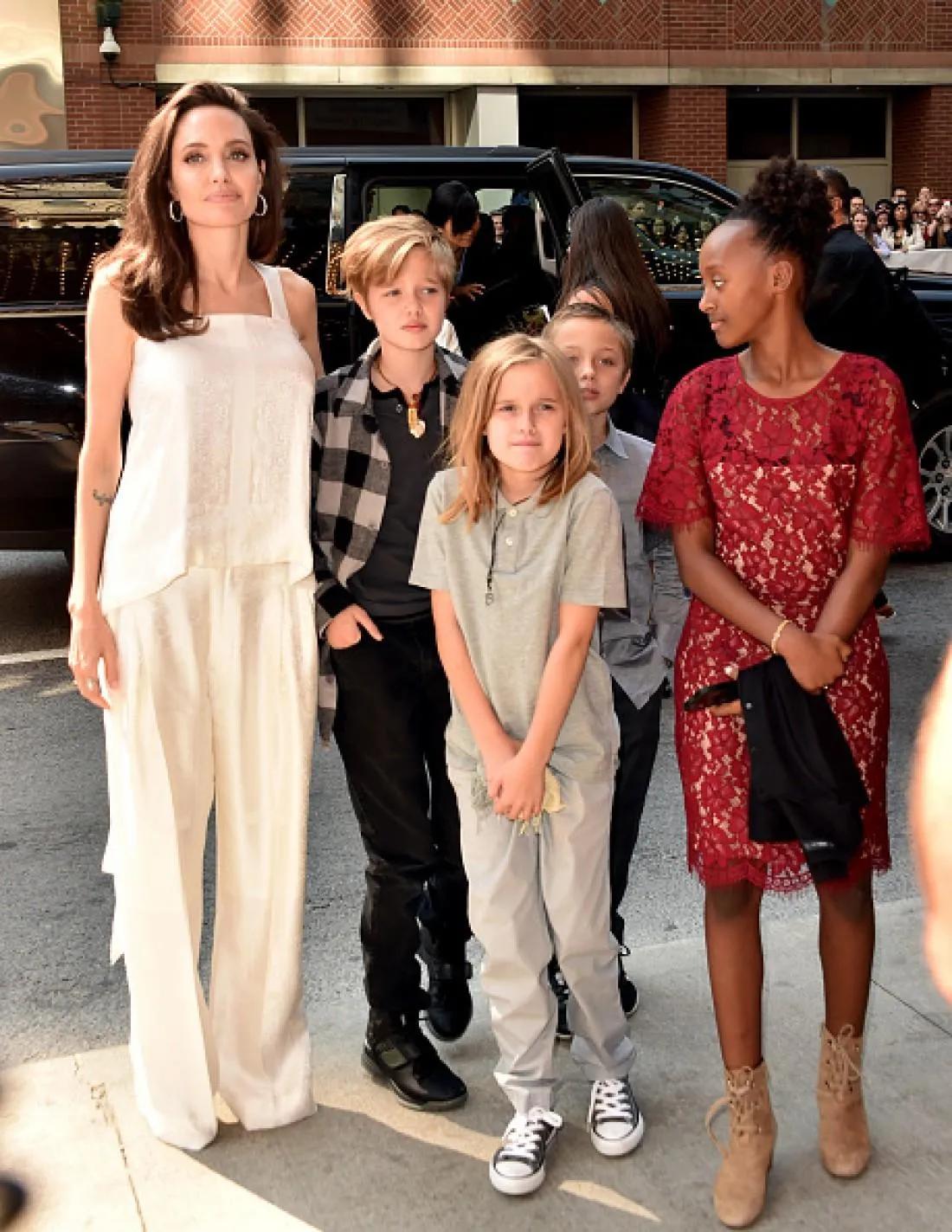 Анджоліна Джолі з дітьми