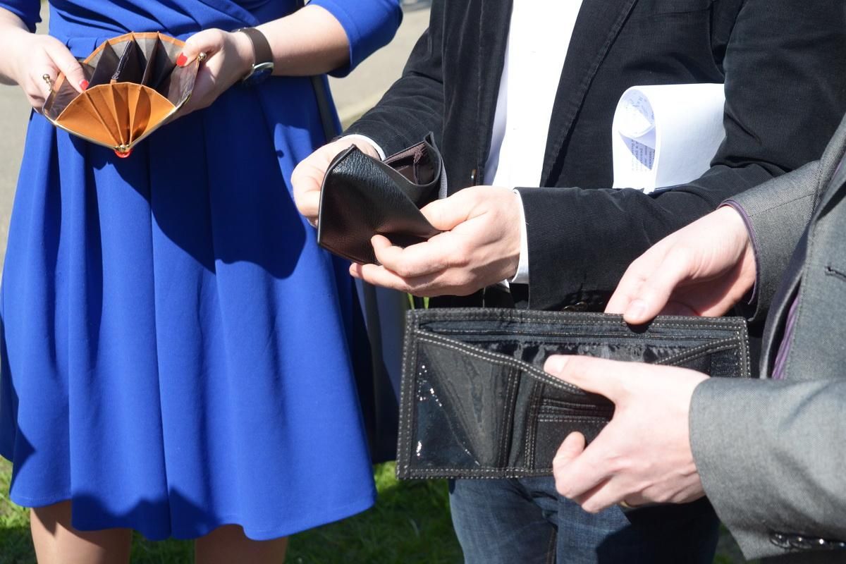 Що робити, якщо на роботі затримують зарплату Що робити, якщо на роботі затримують зарплату