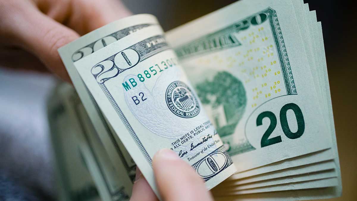 Готівковий курс валют на 12.04.2019 - курс долару та євро