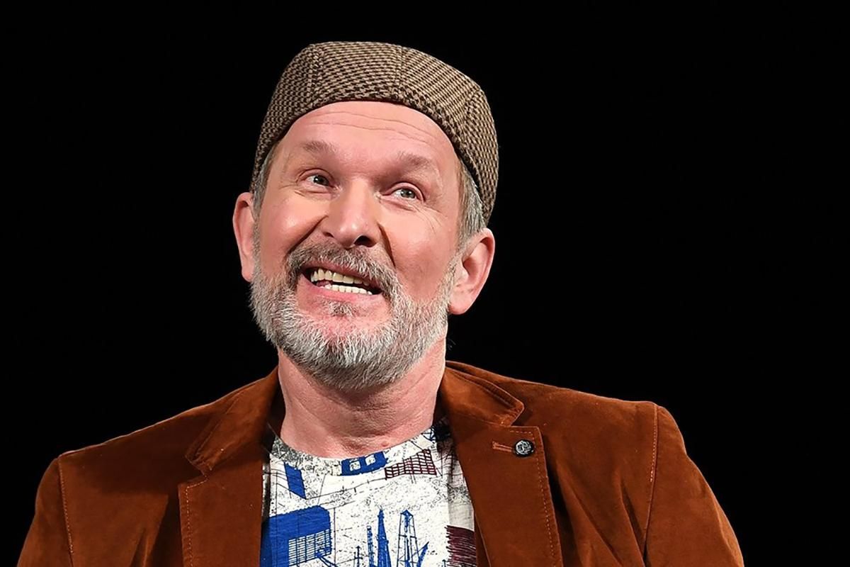 Актер из "Сватов" снова выступил в оккупированном Крыму Актер из "Сватов" снова выступил в оккупированном Крыму