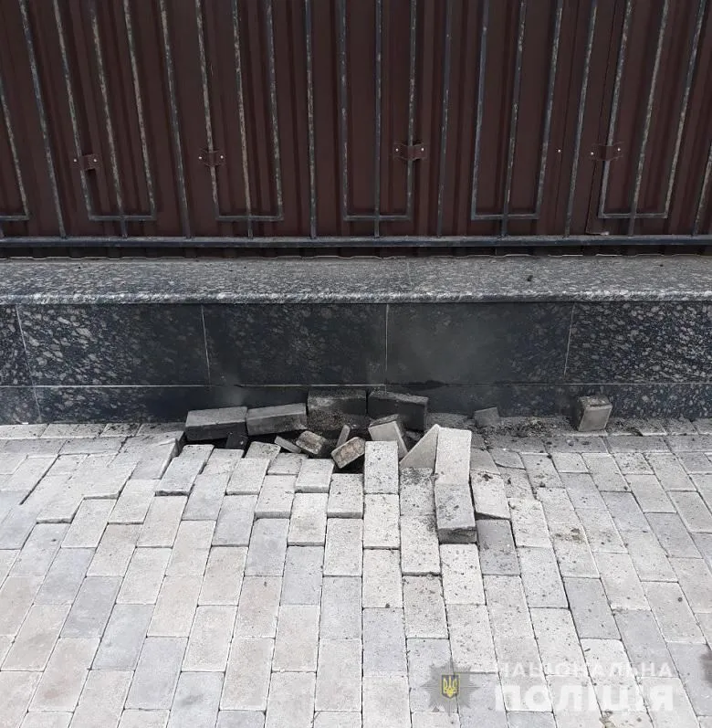 Під російським посольством у Києві прогримів вибух: деталі Під російським посольством у Києві прогримів вибух: деталі
