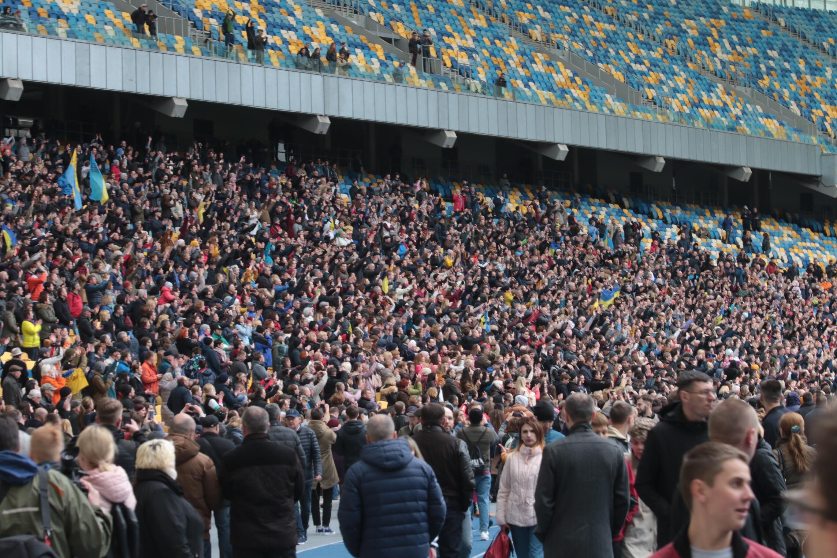 Дебаты Порошенко на "Олимпийском": сколько людей посетили мероприятие