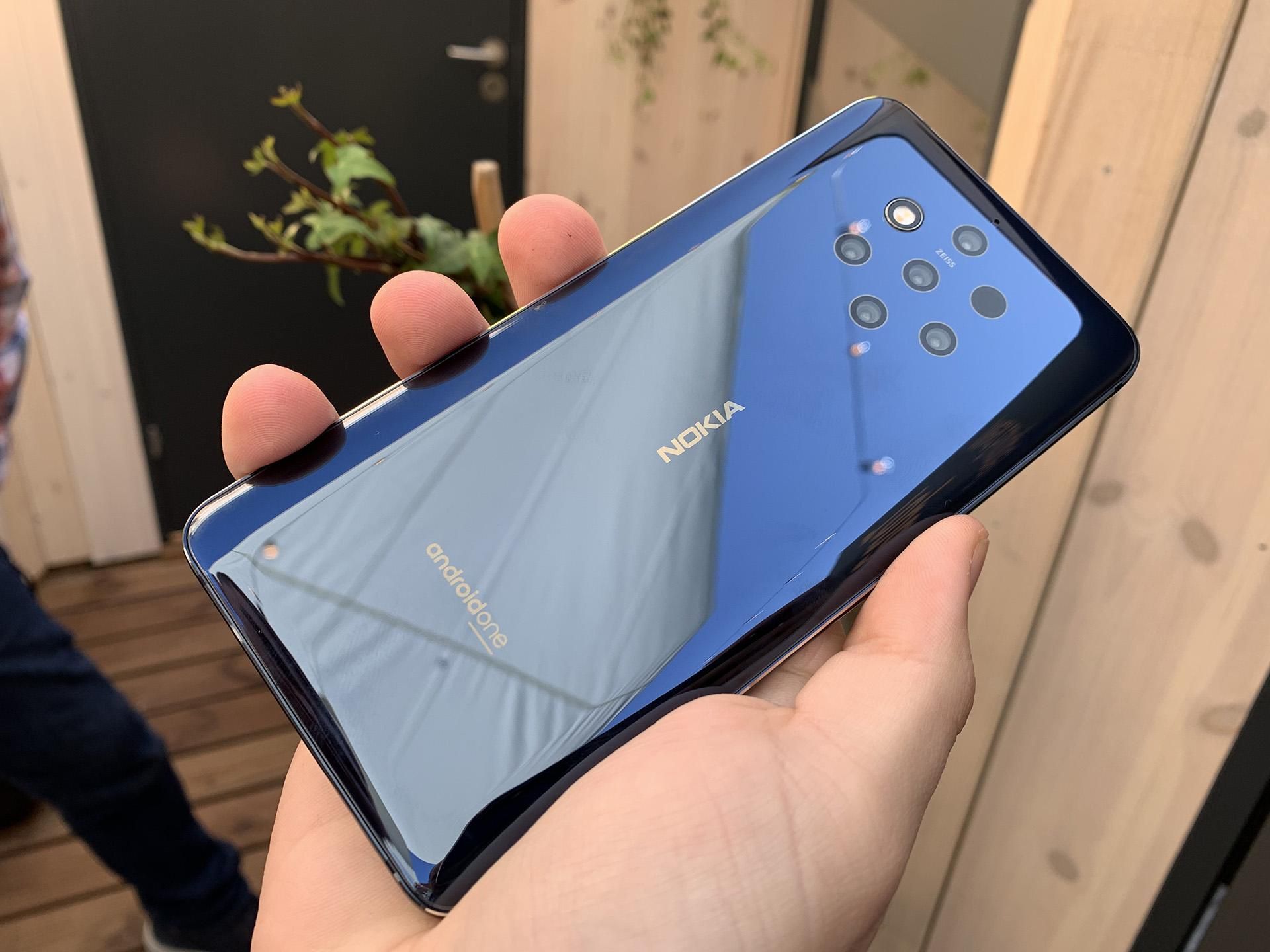 Смартфон Nokia 9 PureView з 5 камерами вже можна замовити в Україні: ціна