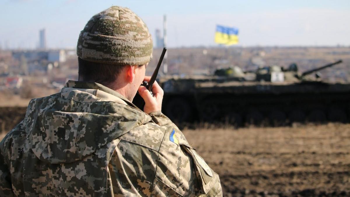 Окупанти активізувалися на Донбасі: один український військовий поранений