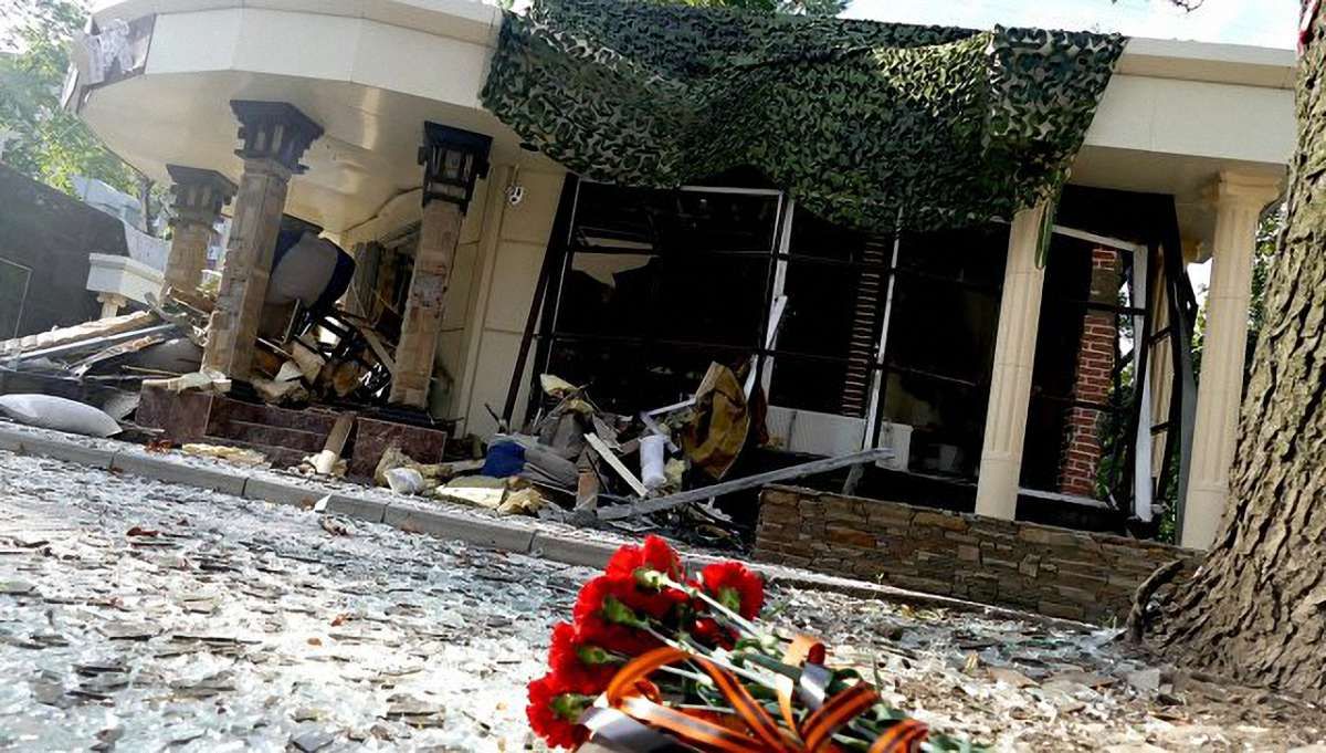 Вбивство Захарченка: замість кафе "Сепар" встановлять меморіал – фото