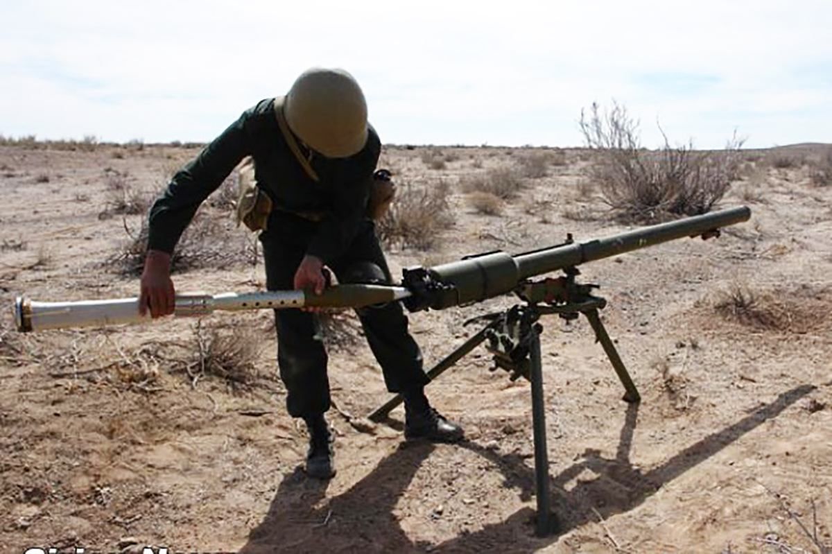 Проросійські бойовики обстріляли школу в Золотому-5 Проросійські бойовики обстріляли школу в Золотому-5