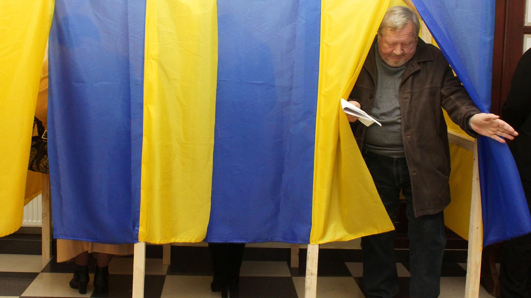 Як проголосувати після 20 години: пояснення ЦВК Як проголосувати після 20 години: пояснення ЦВК