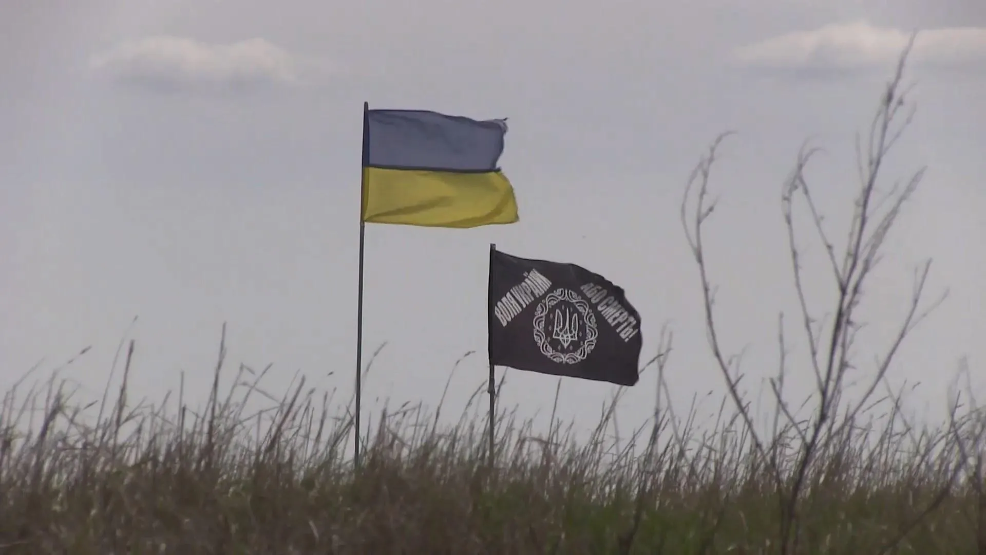 На Донбасі неспокійно, терористи продовжують обстріли