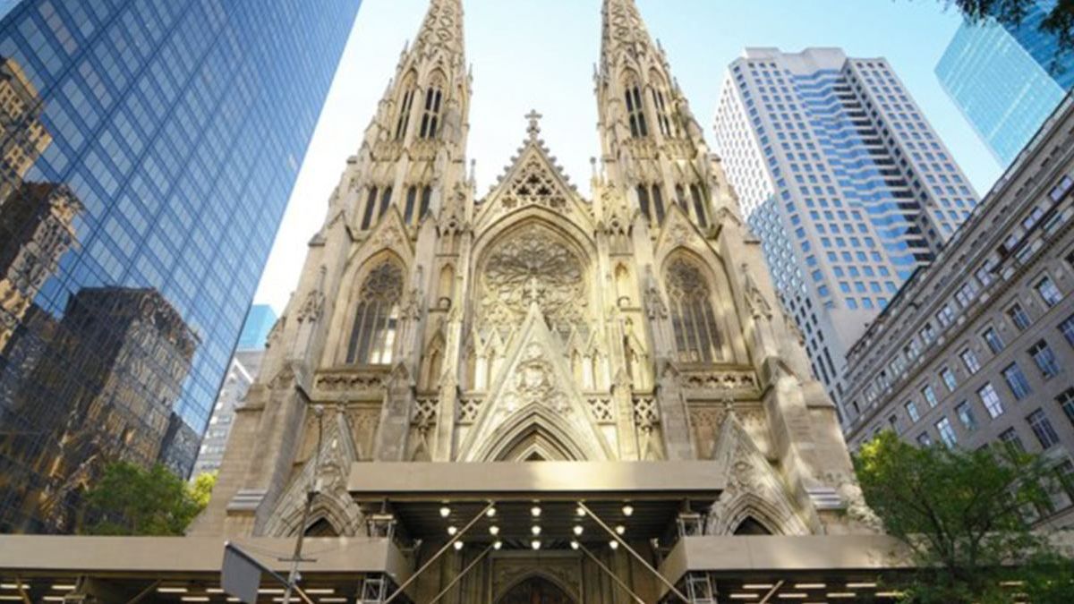 Нотр-Дам в Нью-Йорке: в США мужчина хотел поджечь местный собор