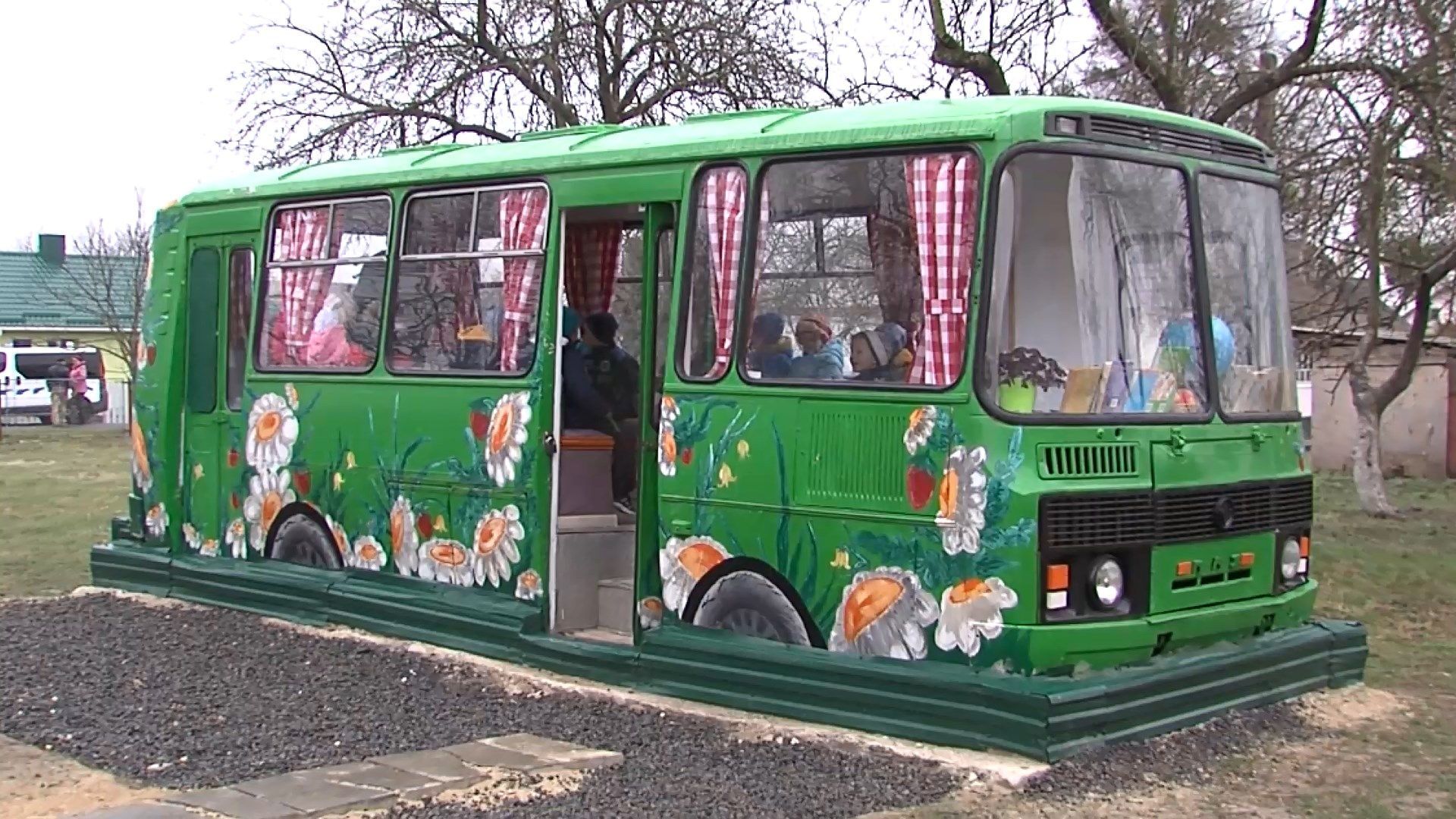 Неординарный школьный класс создали в Ровно: увлекательное видео Неординарный школьный класс создали в Ровно: увлекательное видео