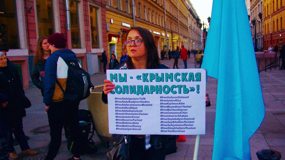 Жителі Росії протестували проти арештів у Криму: фото Жителі Росії протестували проти арештів у Криму: фото