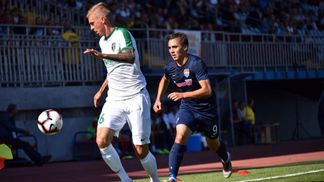 "Александрия" в результативном матче победила "Мариуполь": видео