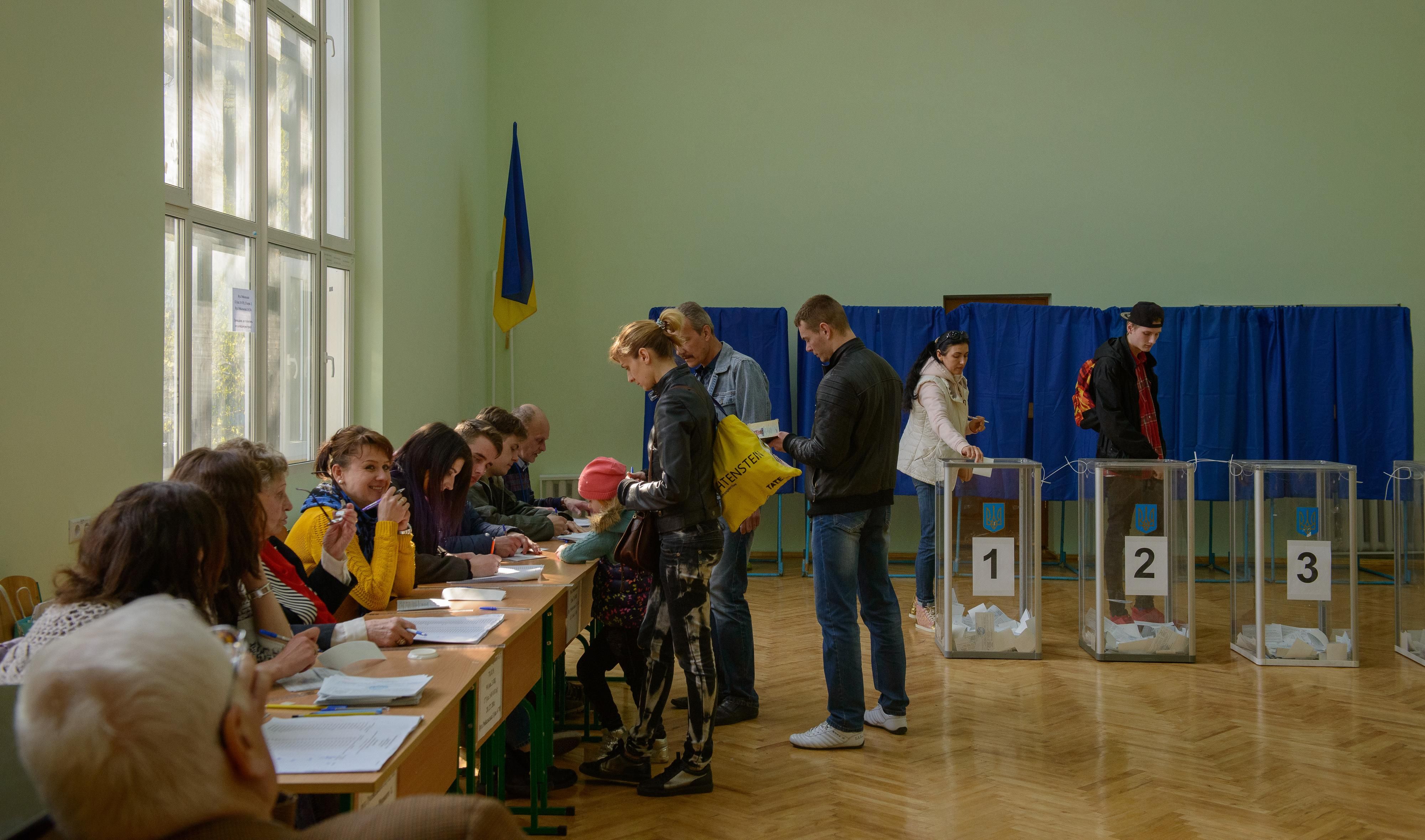 Низька явка українців на виборах: у ЦВК пояснили причину Низька явка українців на виборах: у ЦВК пояснили причину