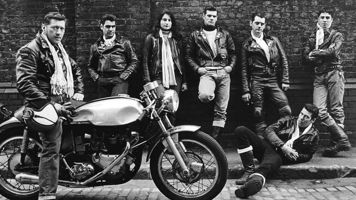 Перший крафтовий годинник Rider 1991: українці поєднали вуличні мотоперегони та свободу руху