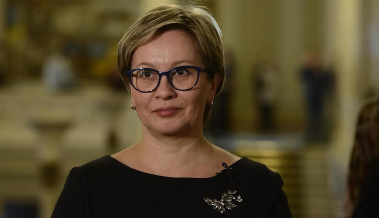 Як вплине на топ-чиновників новий закон про мову: відповідь Подоляк Як вплине на топ-чиновників новий закон про мову: відповідь Подоляк