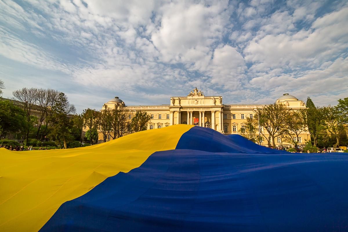 КМІС не припинив "сепаратистське" опитування про статус Галичини, попри розслідування СБУ