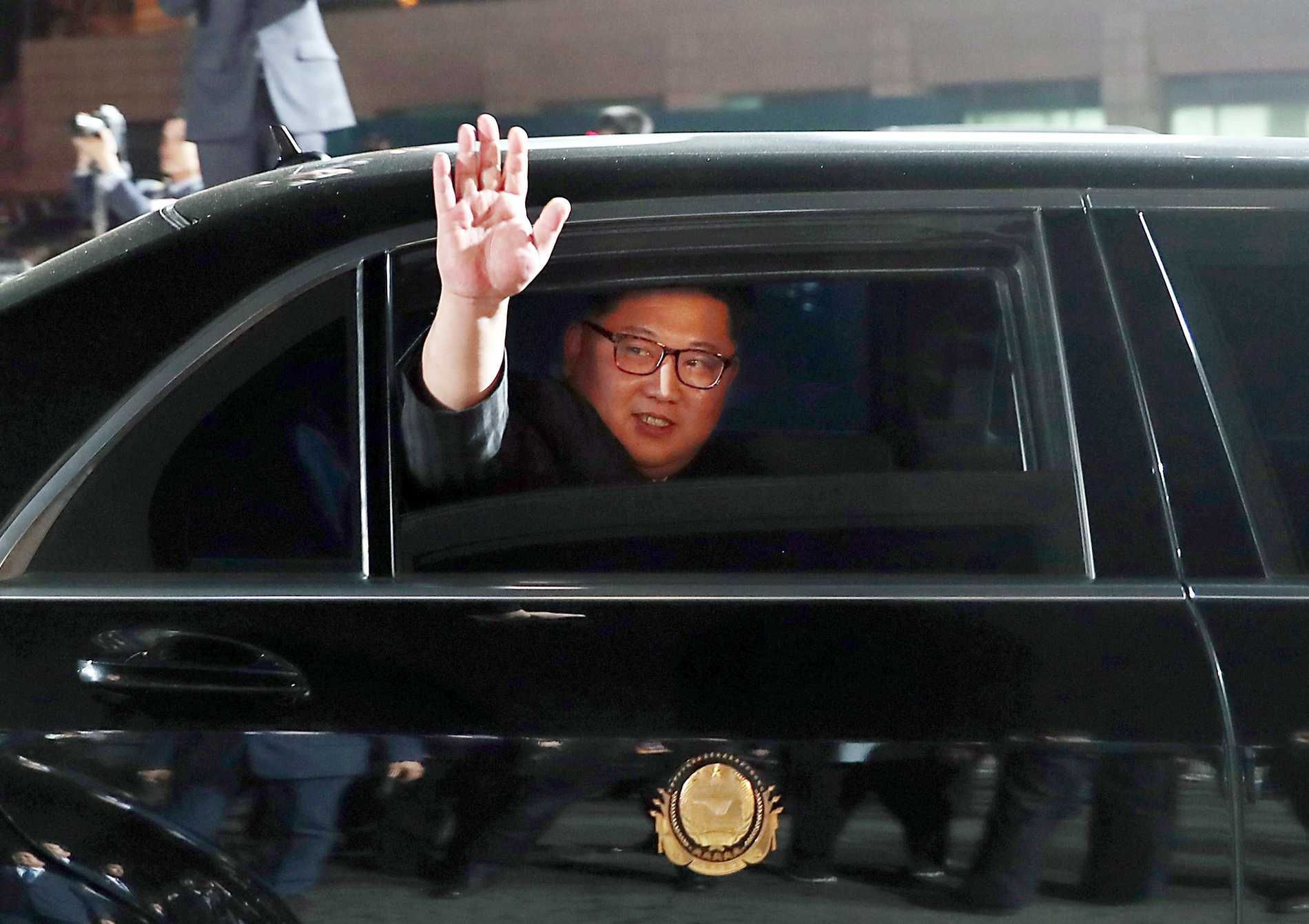 Ким Чен Ын пользуется бронированным лимузином Daimler: компания в шоке