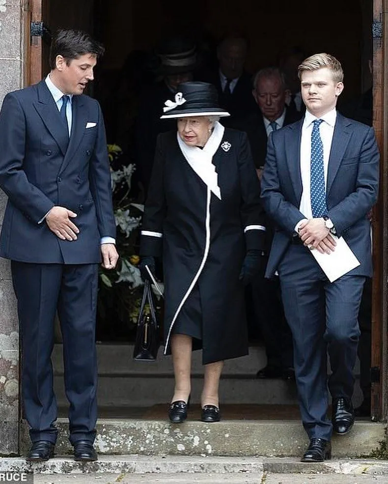 Єлизавета ІІ Єлизавета ІІ