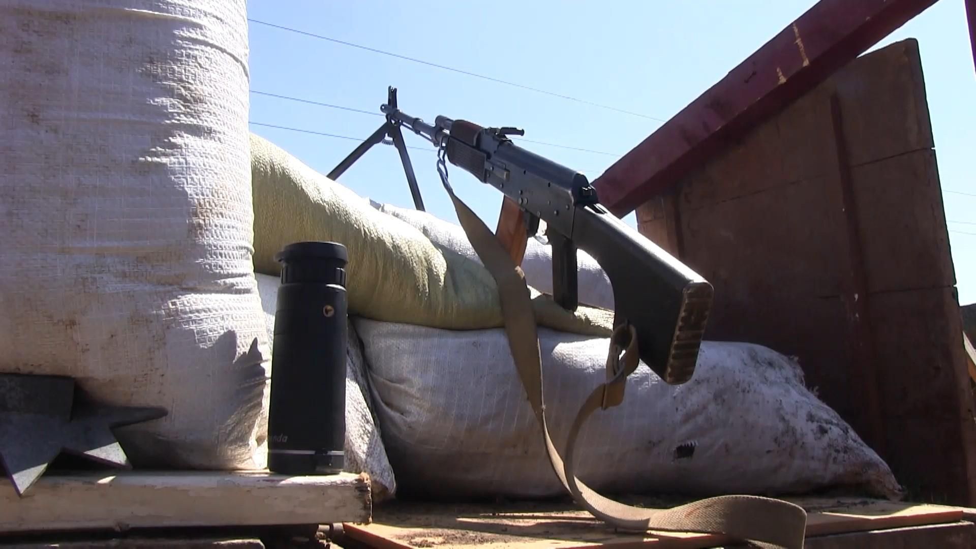 Окупанти на Донбасі вкотре порушили режим тиші: українські бійці дали гідну відсіч Окупанти на Донбасі вкотре порушили режим тиші: українські бійці дали гідну відсіч