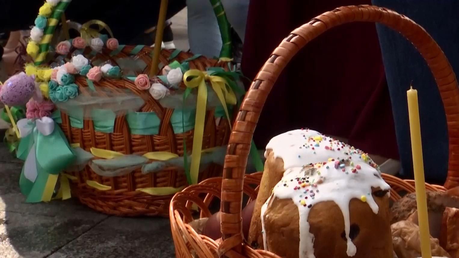 Як українці відзначають Великдень: святкові фото та відео з різних міст Як українці відзначають Великдень: святкові фото та відео з різних міст