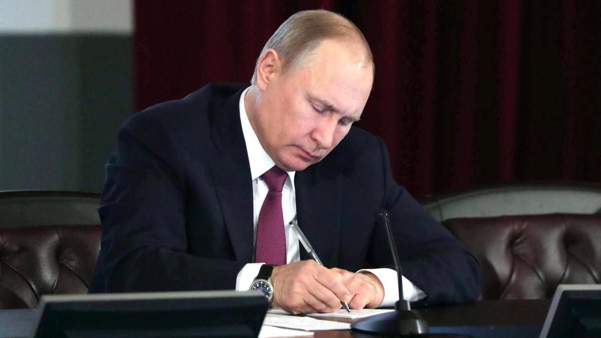 Чому Путін готує несприятливий фон для першого діалогу з Зеленським Чому Путін готує несприятливий фон для першого діалогу з Зеленським