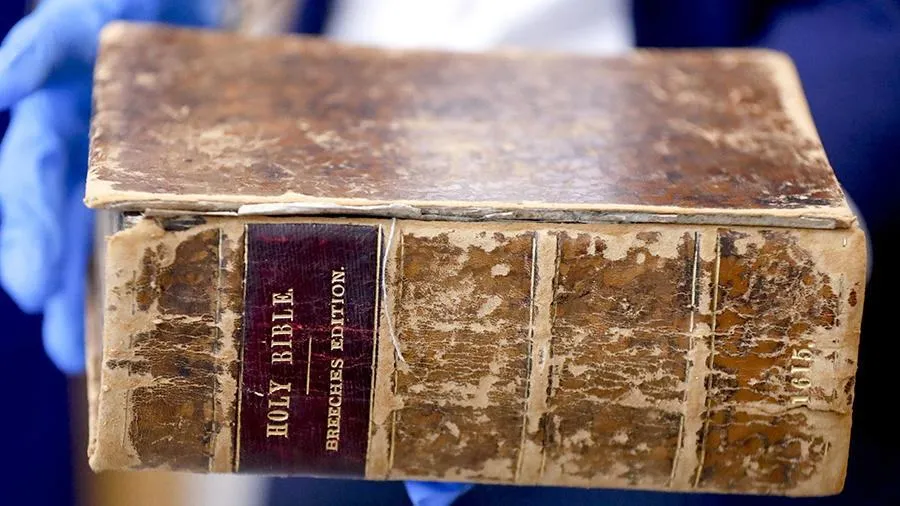 Старовинна Біблія з Пітсбурга
