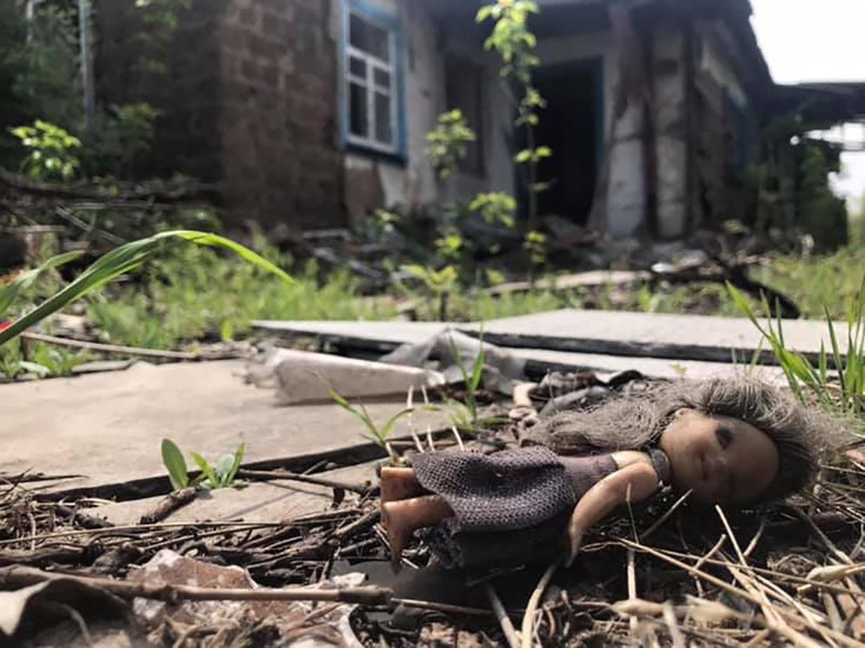 Коли на сусідній вулиці війна: відверті історії мешканців прифронтових міст Коли на сусідній вулиці війна: відверті історії мешканців прифронтових міст