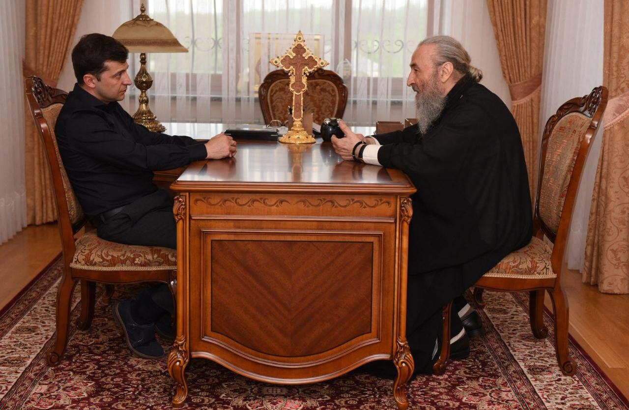 Зеленський зустрівся з очільником УПЦ МП Онуфрієм: перші фото Зеленський зустрівся з очільником УПЦ МП Онуфрієм: перші фото