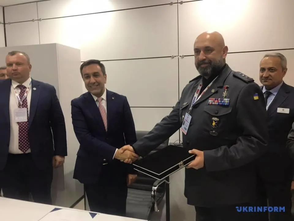 Підписання угоди між Україною та Туреччиною Підписання угоди між Україною та Туреччиною