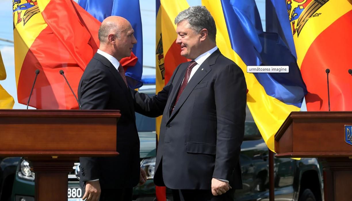 Порошенко снял санкции с завода Приднестровья по просьбе премьера Молдовы, – СМИ