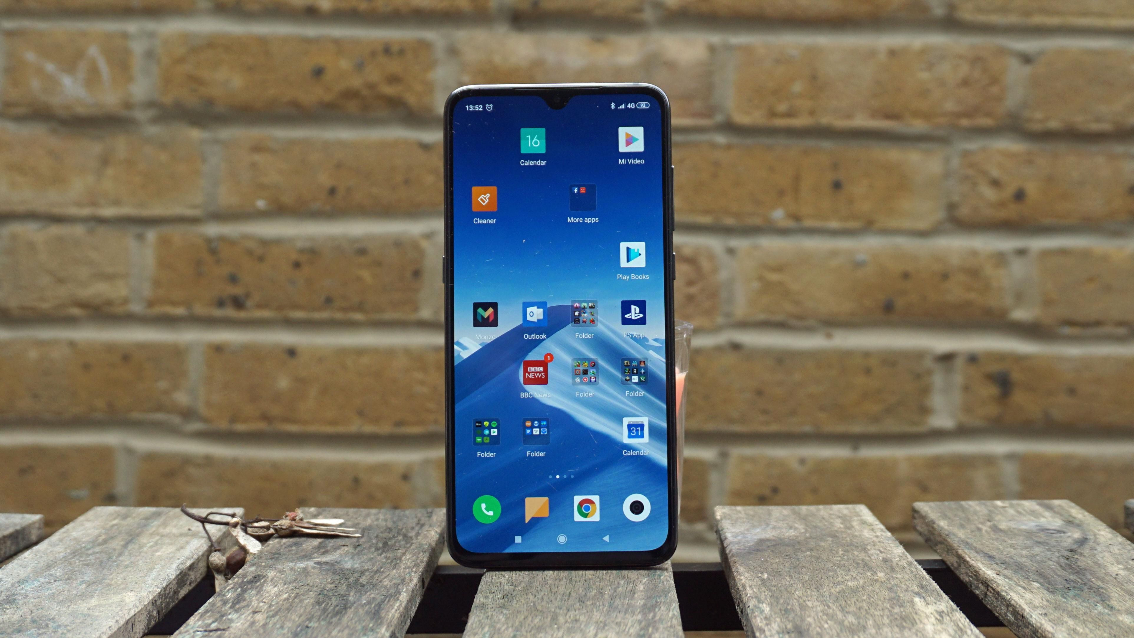 Смартфон Xiaomi Mi 9 вже подешевшав: нова ціна Смартфон Xiaomi Mi 9 вже подешевшав: нова ціна