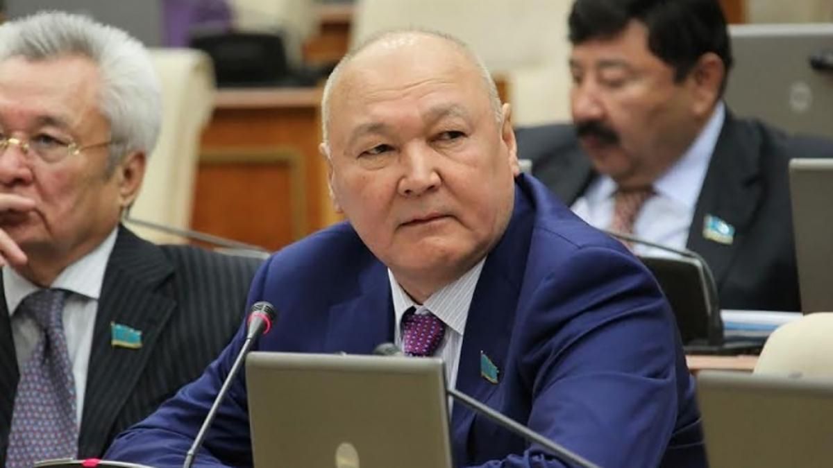 Кандидат у президенти Казахстану провалив іспит з мови: ЦВК зняла його з передвиборчої гонки