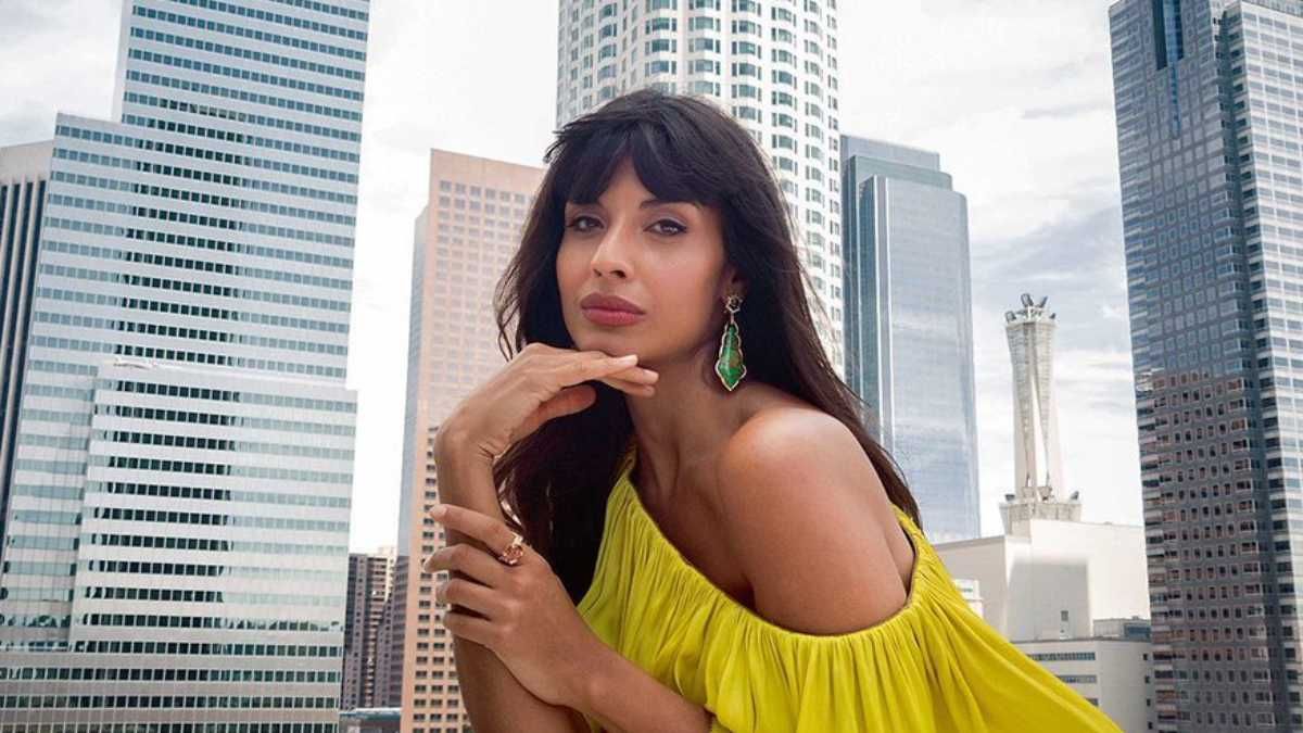 На смартфон OnePlus 7 Pro сняли обложку глянцевого журнала: фото На смартфон OnePlus 7 Pro сняли обложку глянцевого журнала: фото