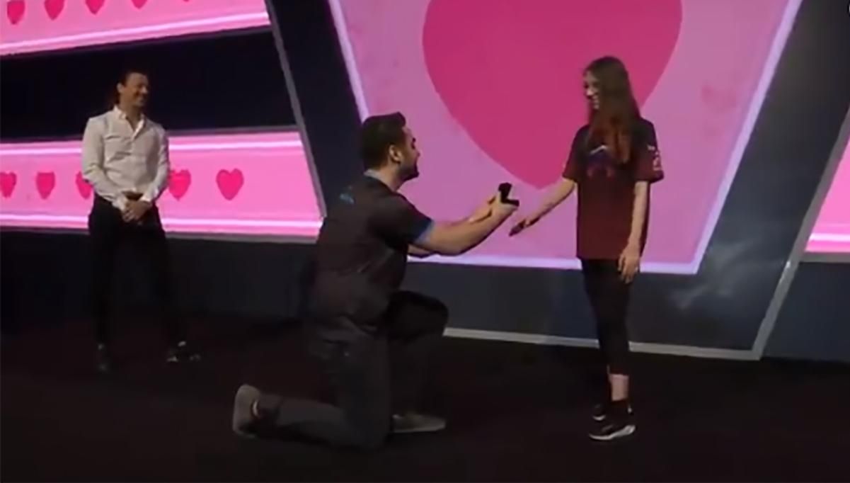 Гравець зробив пропозицію на турнірі по PUBG: подробиці Гравець зробив пропозицію на турнірі по PUBG: подробиці