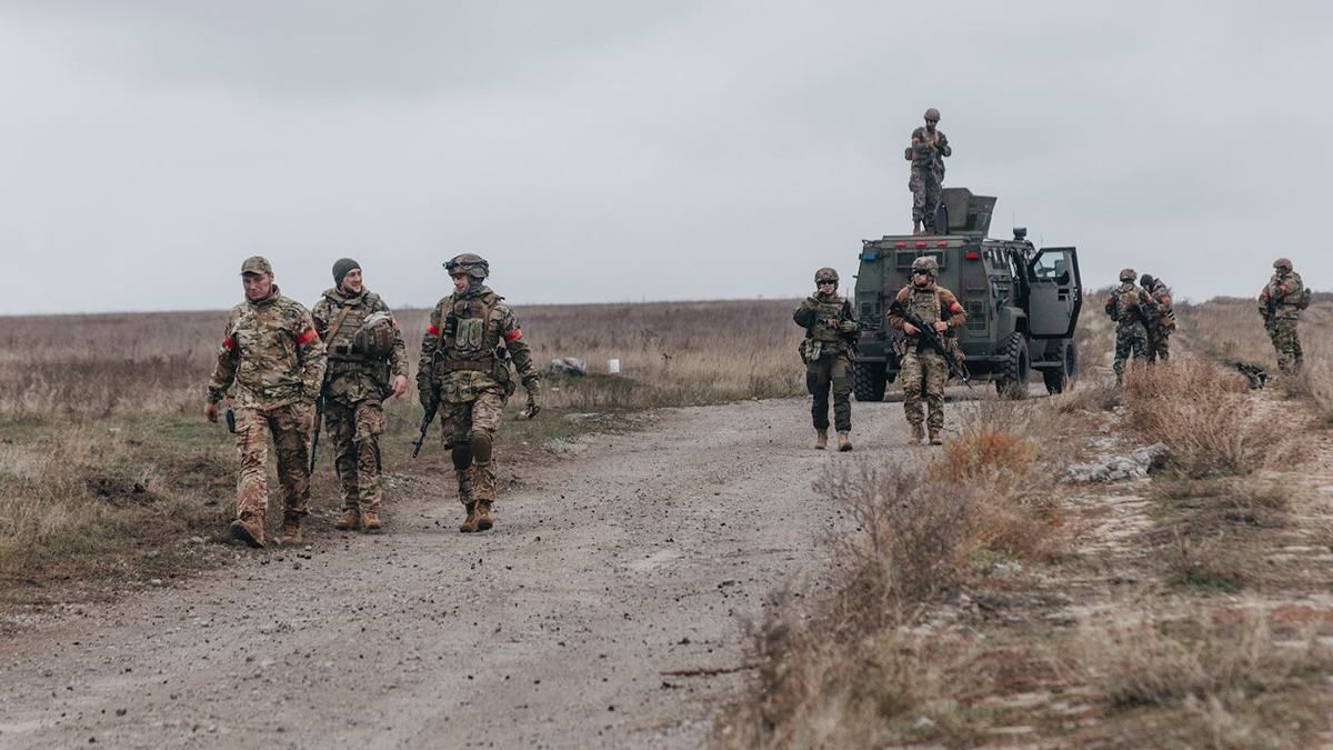 Добровольці полку "Азов" записали відеозвернення до п'ятої річниці створення підрозділу