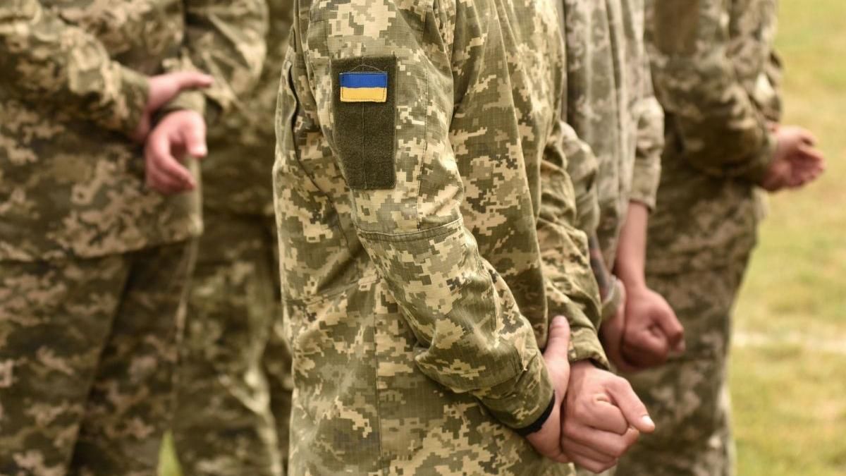 Військовим збільшили зарплату: кому і на скільки – інфографіка Військовим збільшили зарплату: кому і на скільки – інфографіка