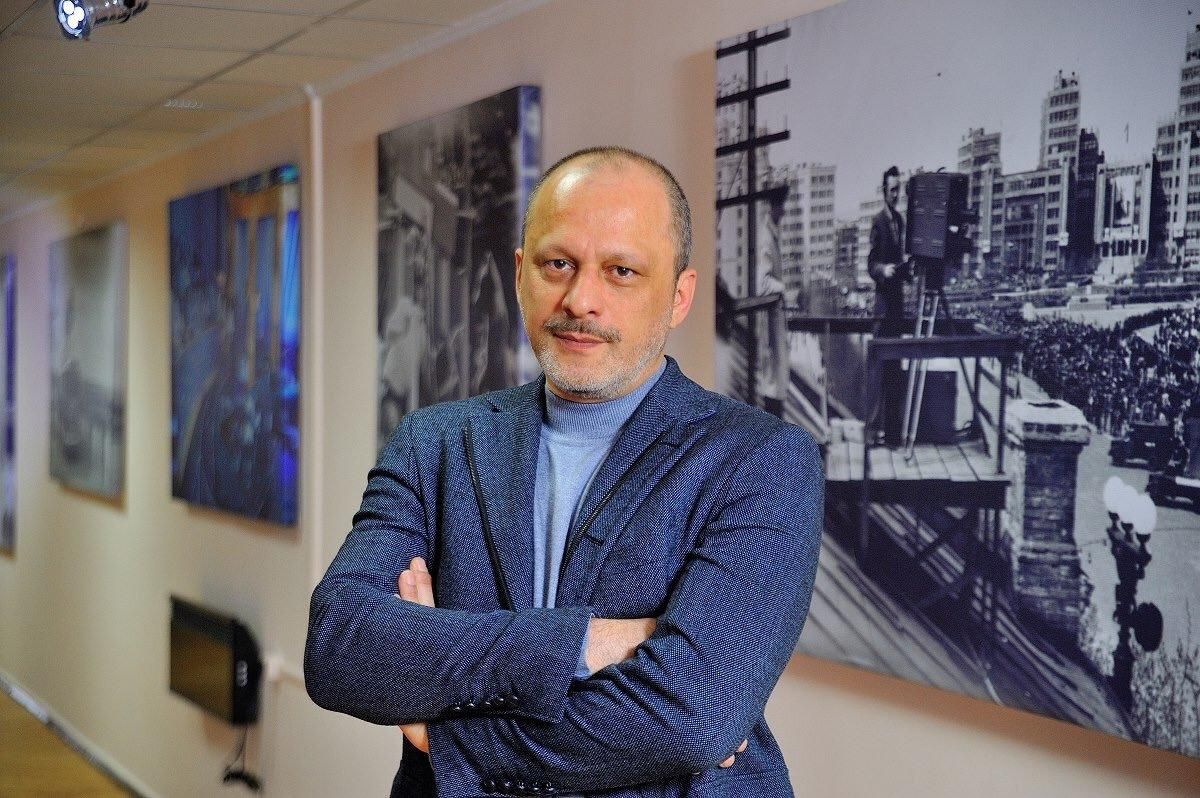 Аласанія залишився на посаді та пішов у відпустку Аласанія залишився на посаді та пішов у відпустку