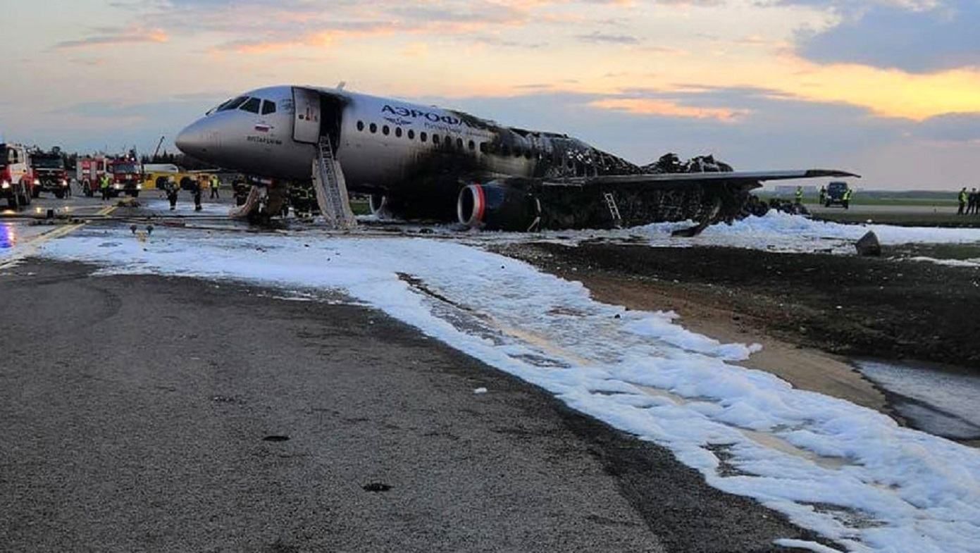 Стала відомою пріоритетна версія катастрофи літака у "Шереметьєво"