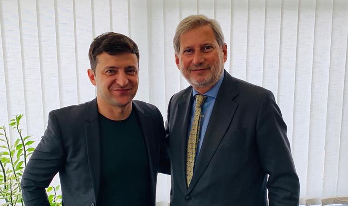 Зеленський зустрівся з єврокомісаром Ганом у Києві: деталі розмови Зеленський зустрівся з єврокомісаром Ганом у Києві: деталі розмови