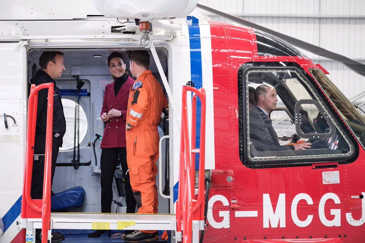 Герцоги Кембриджські на базі рятувальників Герцоги Кембриджські на базі рятувальників