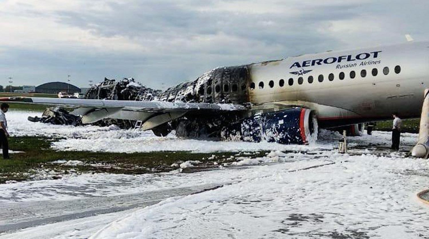 Не молния: фрагмент разговора пилотов сгоревшего в России SSJ 100 расшифровали неправильно