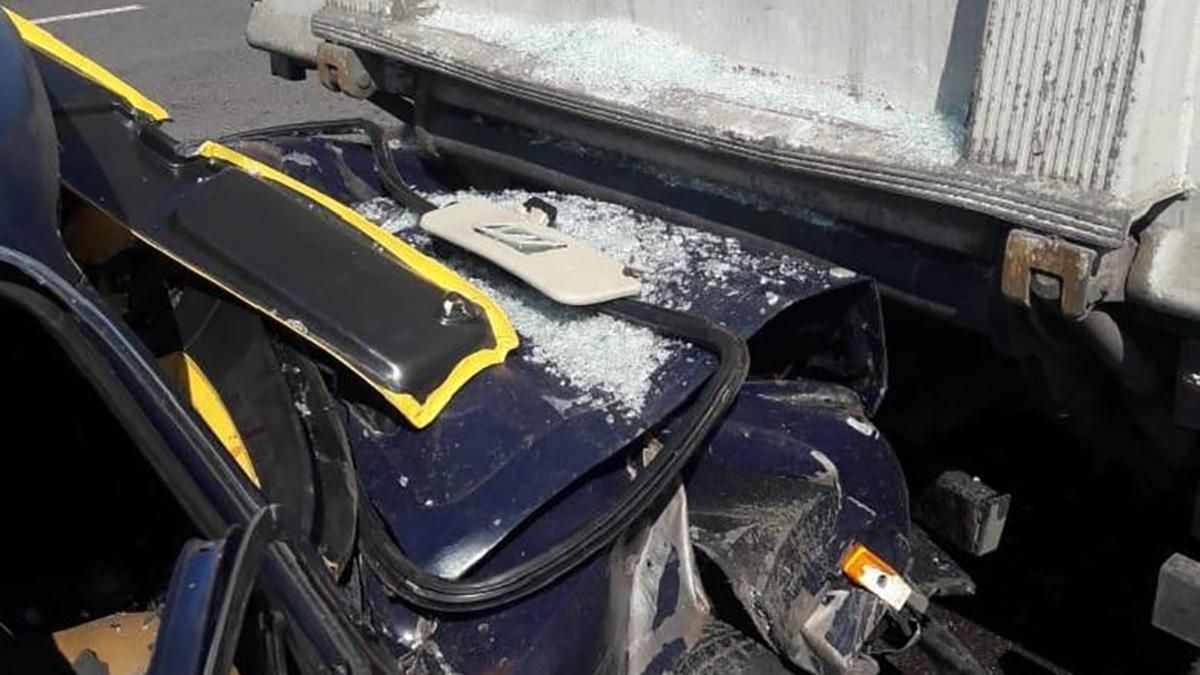 У Києві двоє військових загинули у ДТП: фото У Києві двоє військових загинули у ДТП: фото